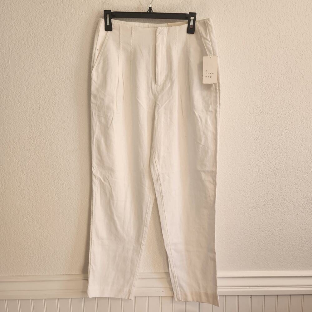 A New Day Women's Size‎ 6 Tapered Leg White Dress Pants NWT